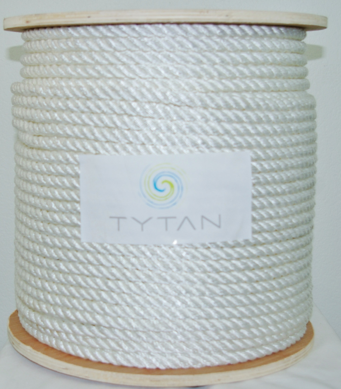 5/8 x 600 ft 3 Strand Twisted Nylon Rope - No. Ny58600